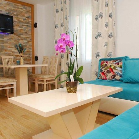 Apartments Kuc Tivat Exteriér fotografie