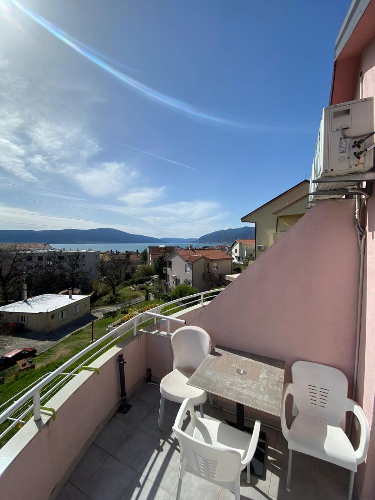Apartments Kuc Tivat Pokoj fotografie