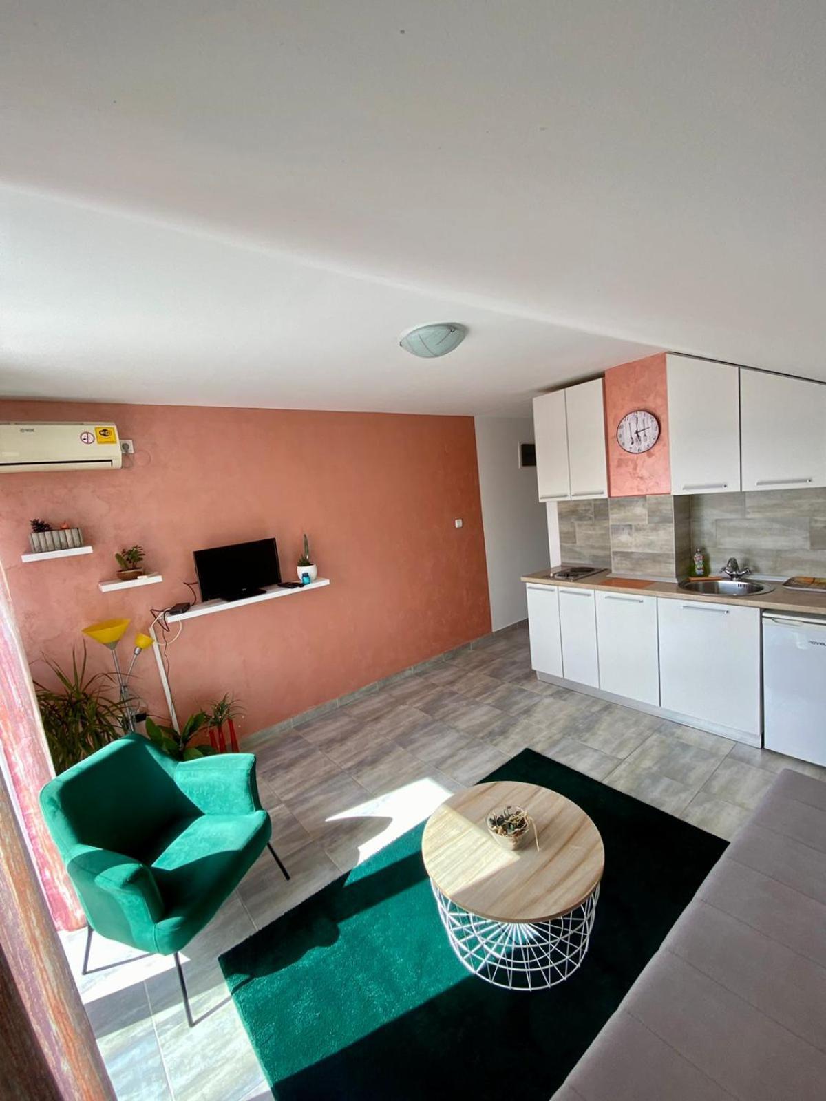 Apartments Kuc Tivat Pokoj fotografie
