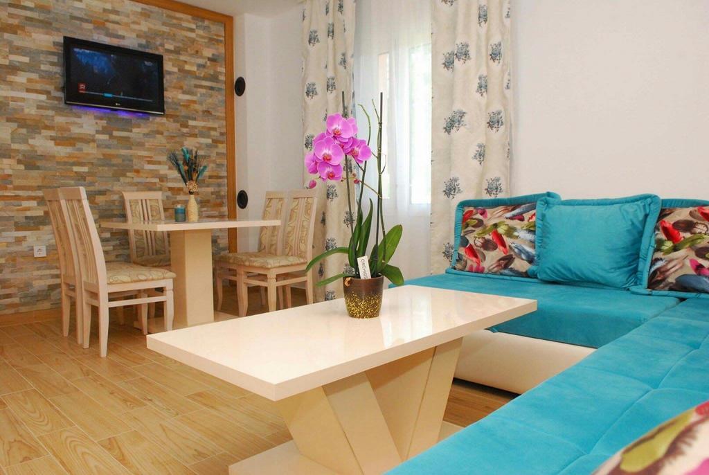 Apartments Kuc Tivat Exteriér fotografie
